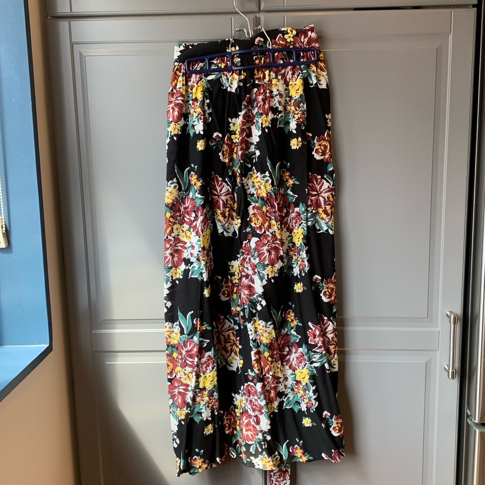 Simons Fluid Maxi Skirt